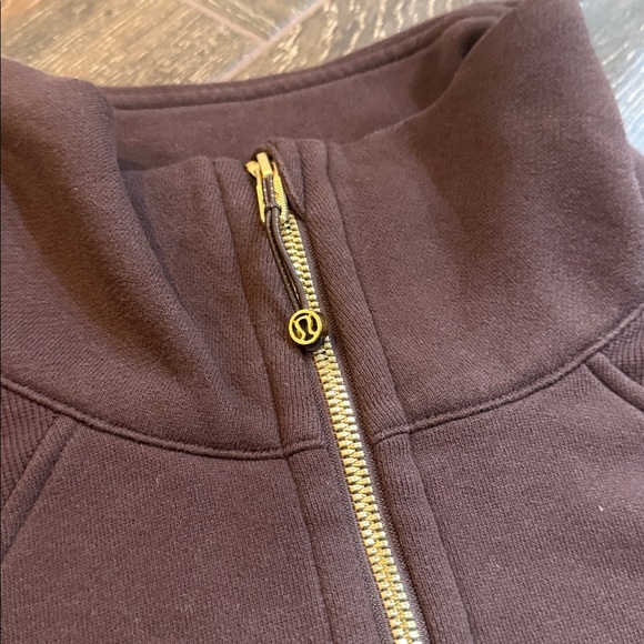 lululemon 3/4 funnel neck cropped scuba gently used - Picture 2 of 4